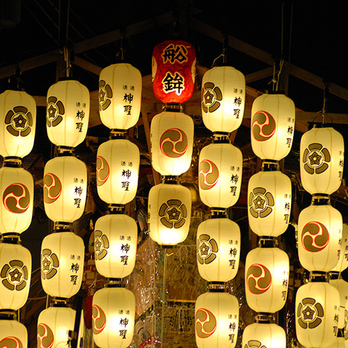 船鉾の駒形提灯