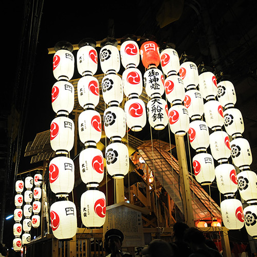 大船鉾の駒形提灯