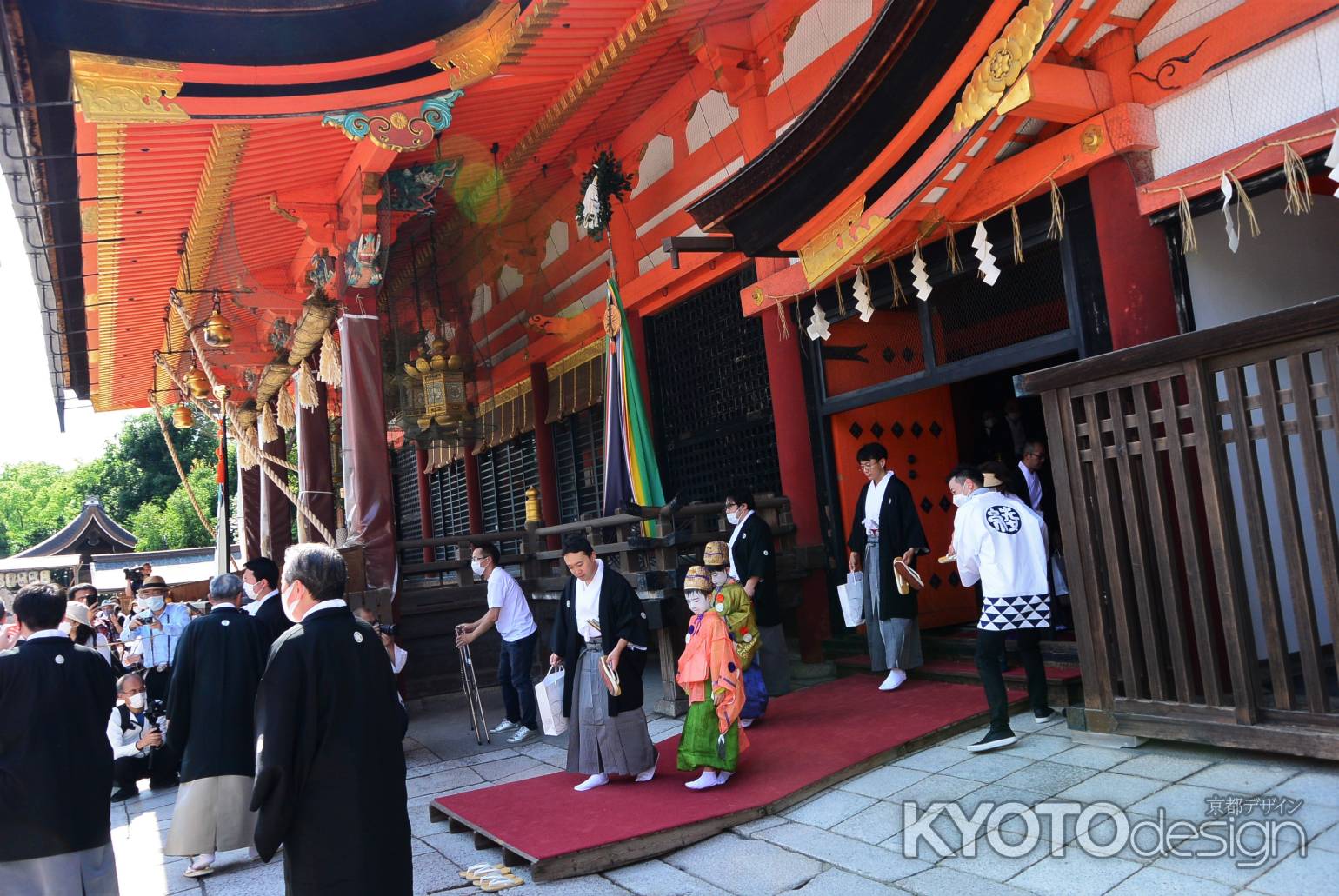 綾傘鉾稚児社参　2022