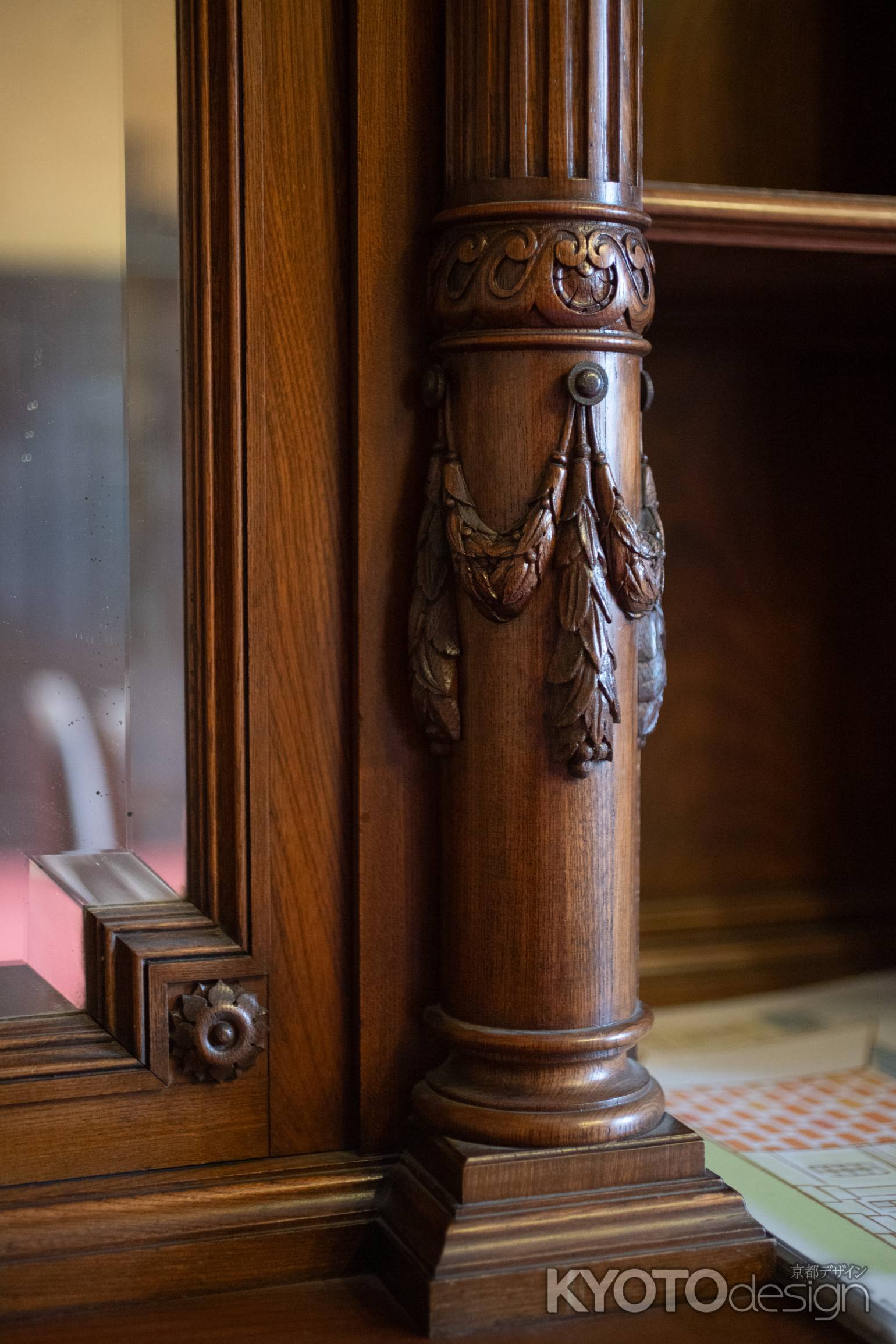 京都府庁旧本館　旧知事室（家具・装飾部）