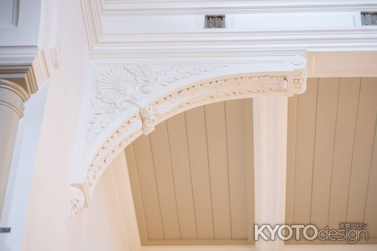 京都府庁旧本館　旧議場（天井・装飾）