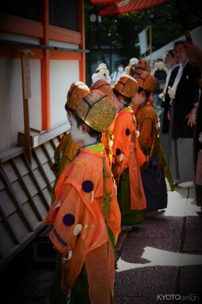 綾傘鉾稚児社参