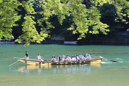 保津川下り　川開き