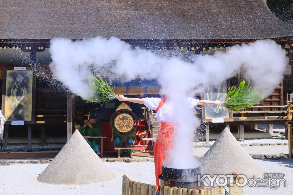 上賀茂神社の湯立神楽