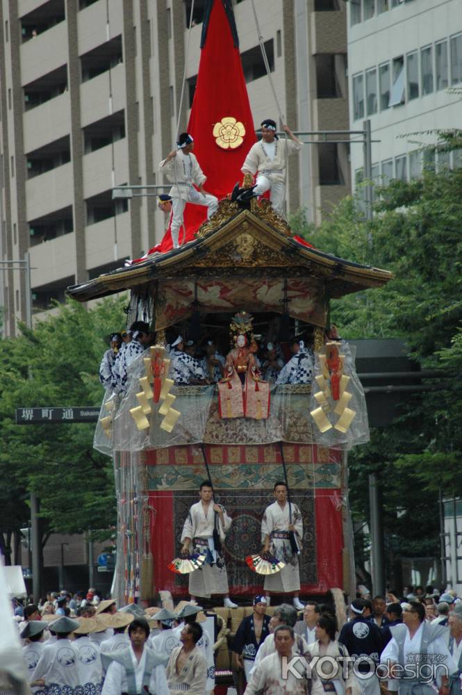 月鉾の稚児人形