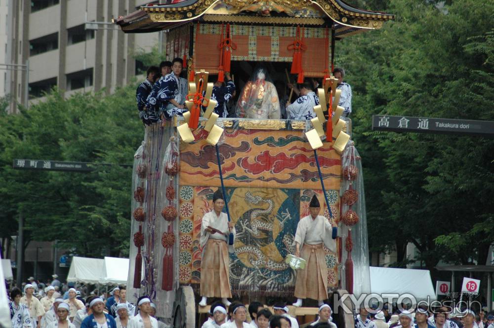 菊水鉾の稚児人形