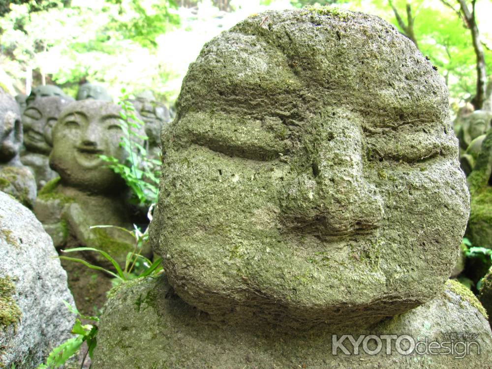 様々な表情の羅漢さん