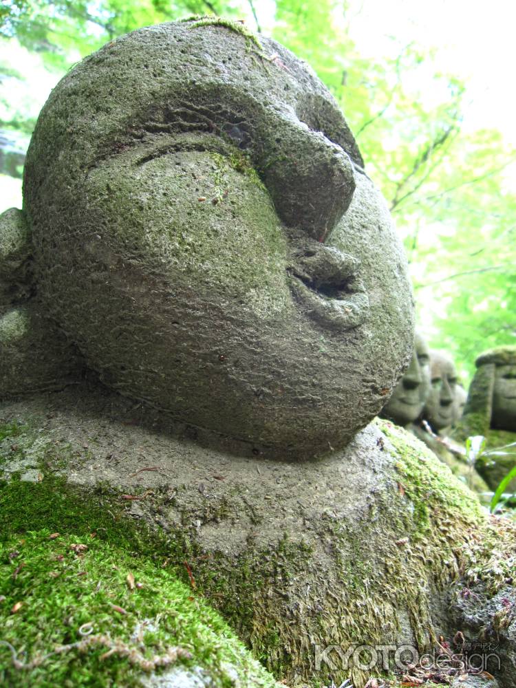 ふっくらした顔の羅漢さん