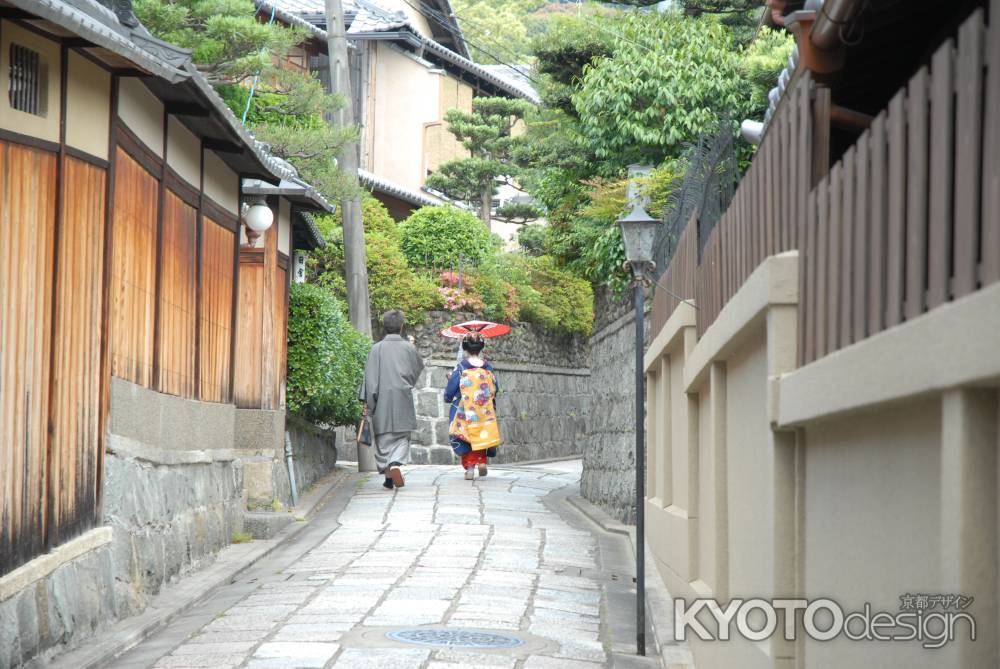 石塀小路と舞妓はん