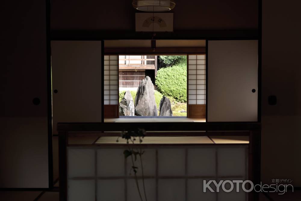 さて、庭へ・・・