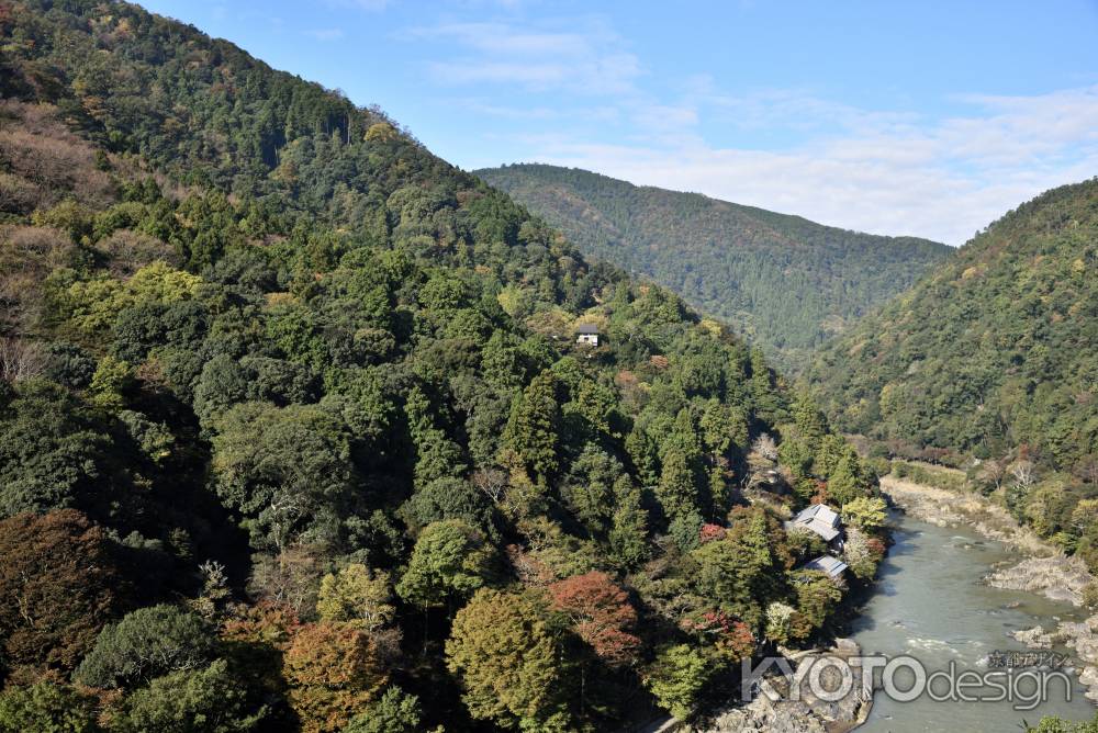 保津峡、はじまりの紅葉