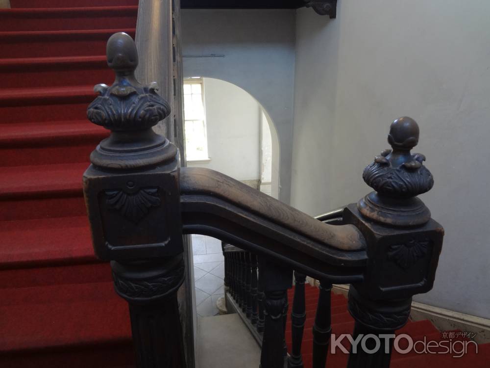 階段手すりの装飾