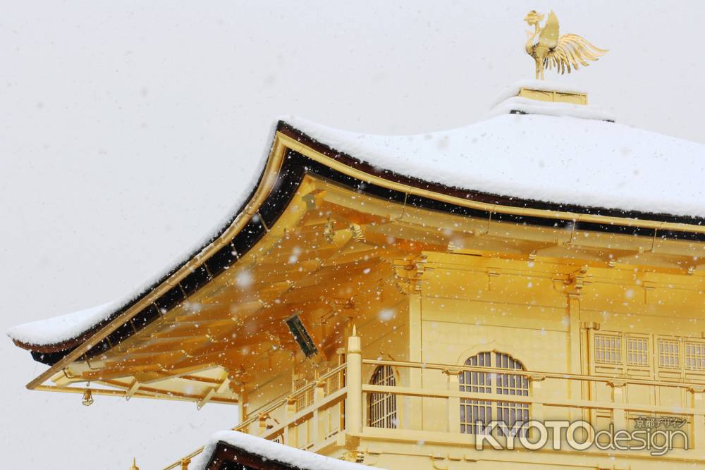 金閣の雪化粧
