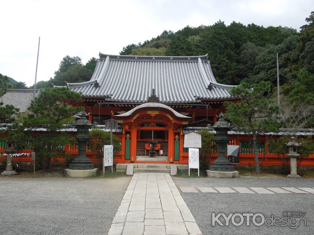 毘沙門堂唐門正面