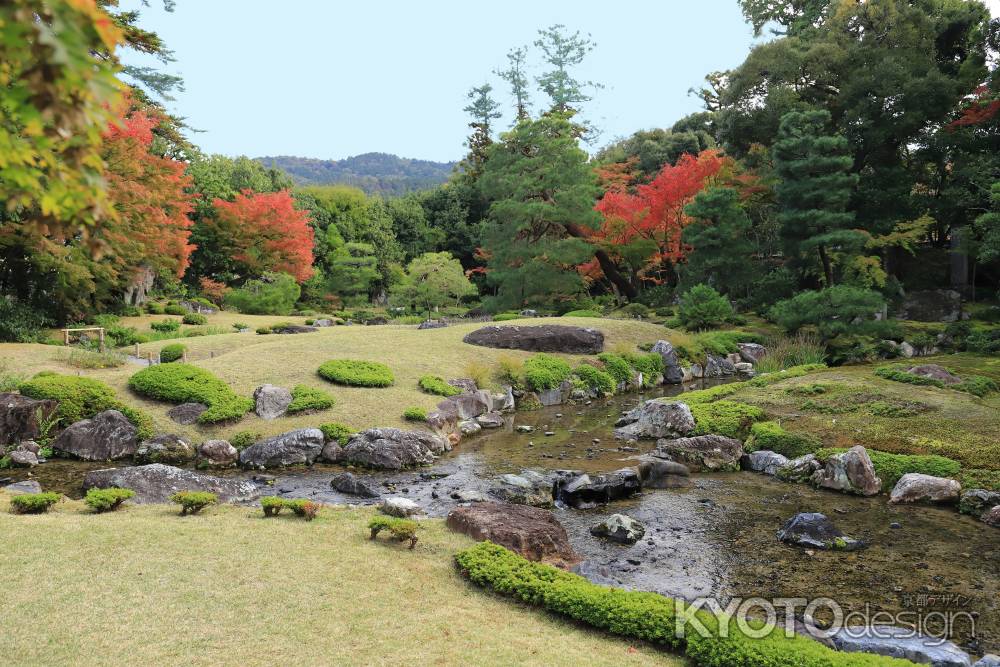 流れを配した庭園