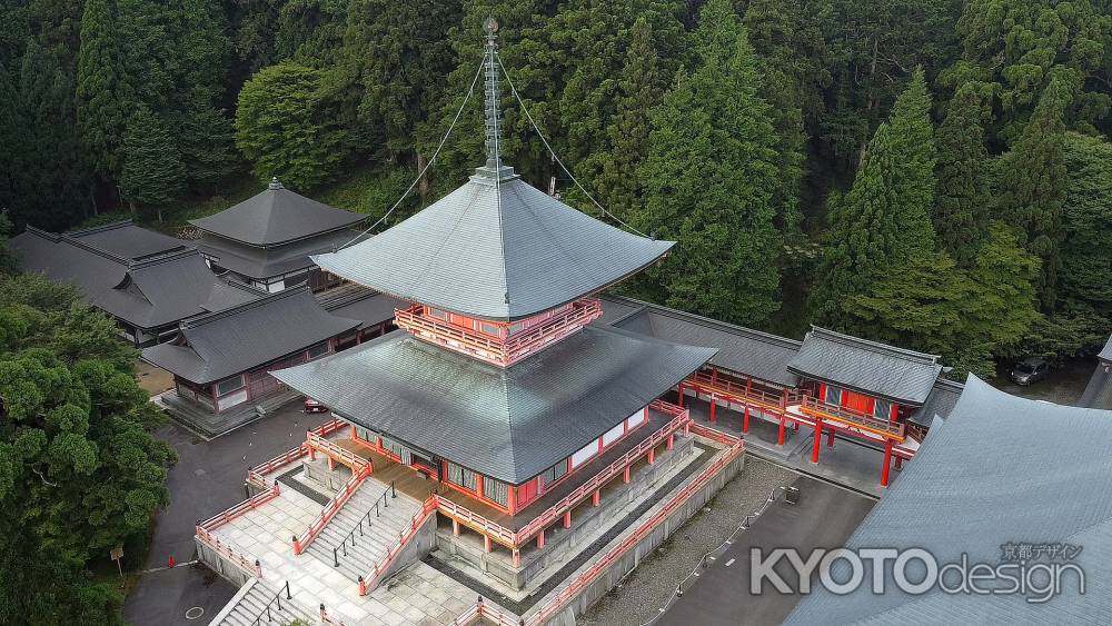 比叡山延暦寺　法華総寺院東塔
