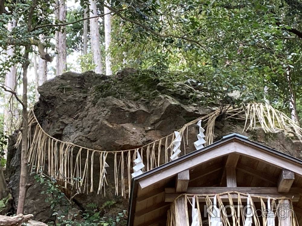 磐座（いわくら）