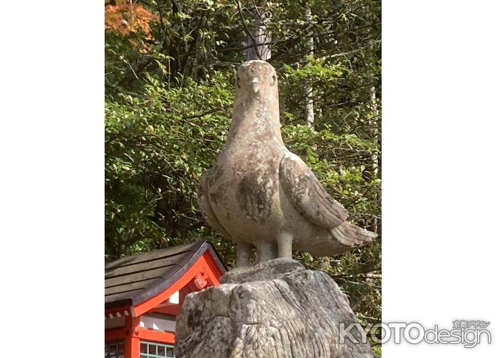 鳩の狛犬
