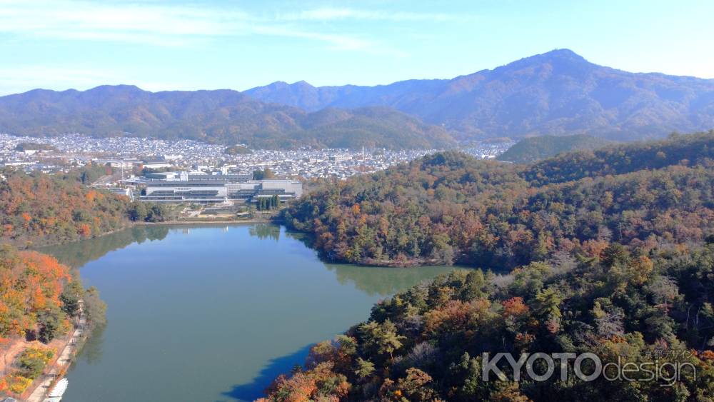 宝が池から比叡山を望む