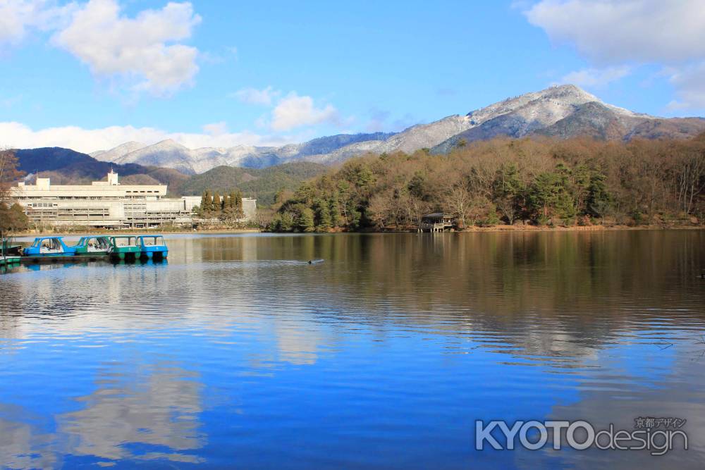 比叡山が薄っすら雪化粧