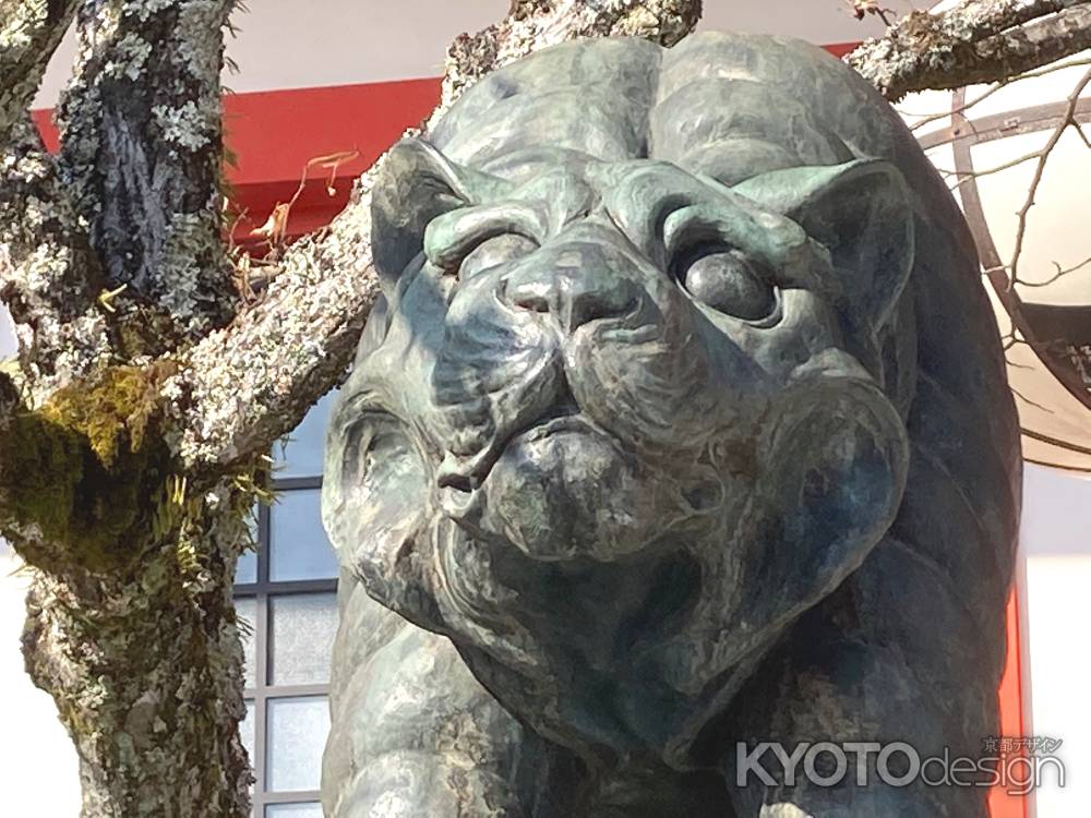 鞍馬寺の阿吽の虎