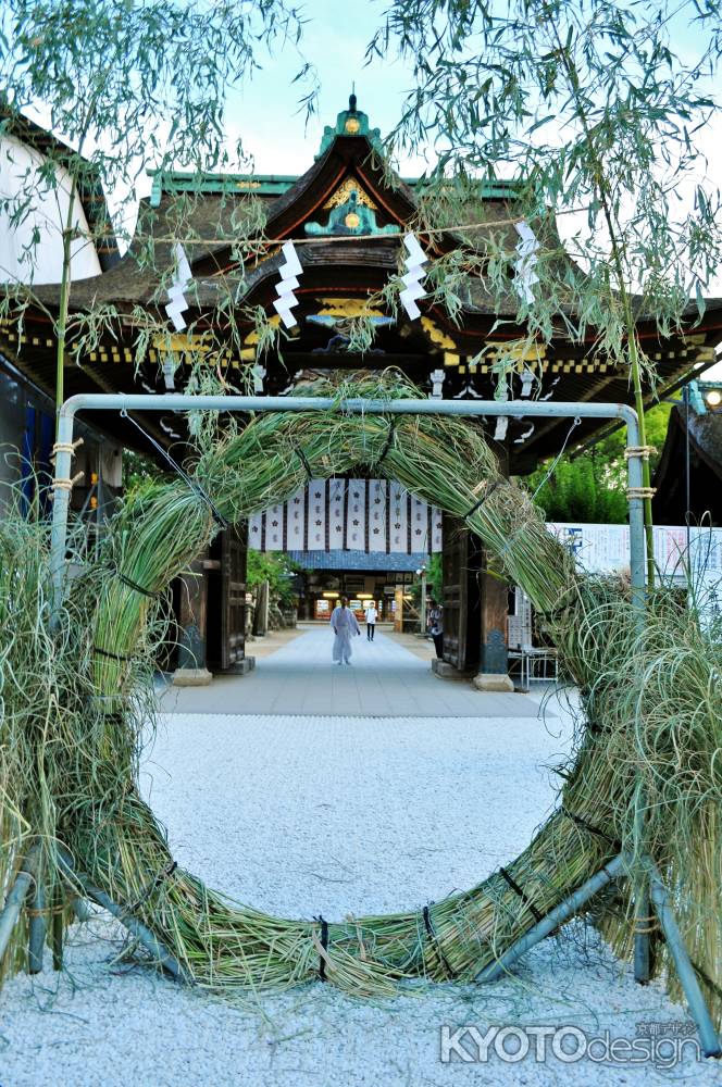 大茅の輪くぐり