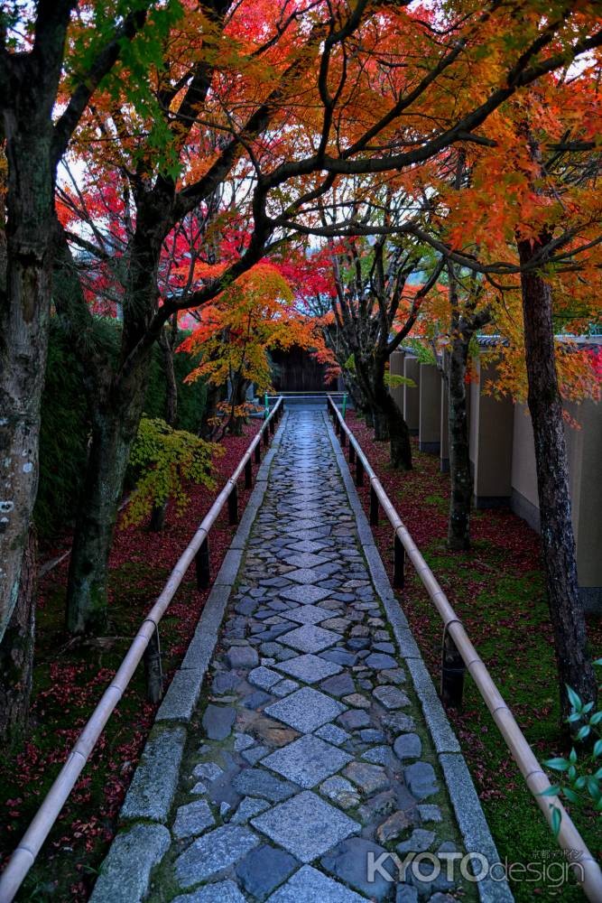 石畳の秋