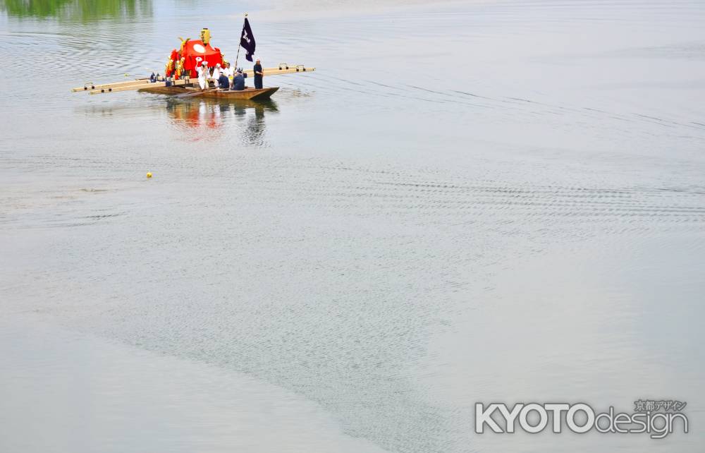 松尾大社　神幸祭　船渡御　大河を渡る