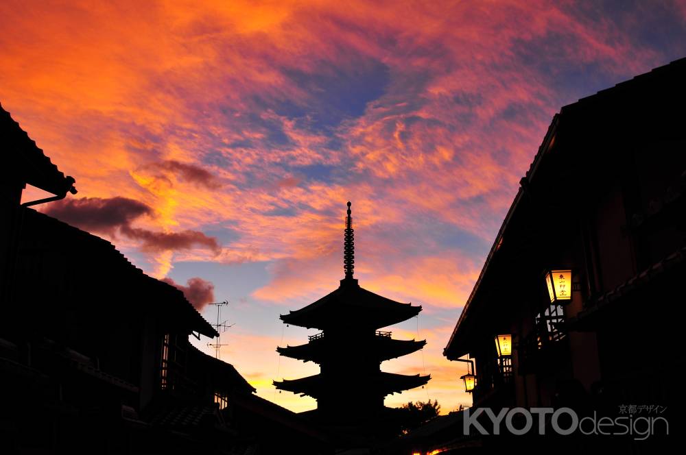 八坂の塔　夕空