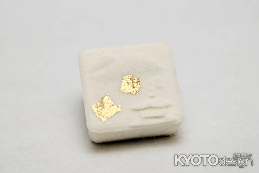お菓子金閣　金粉