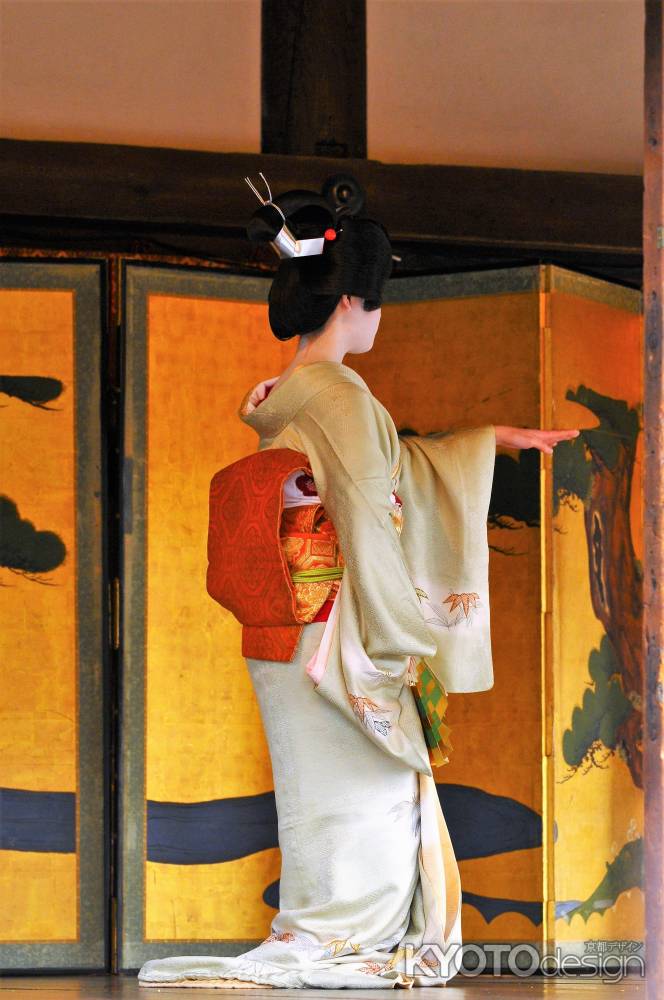 節分祭追儺式　奉納舞