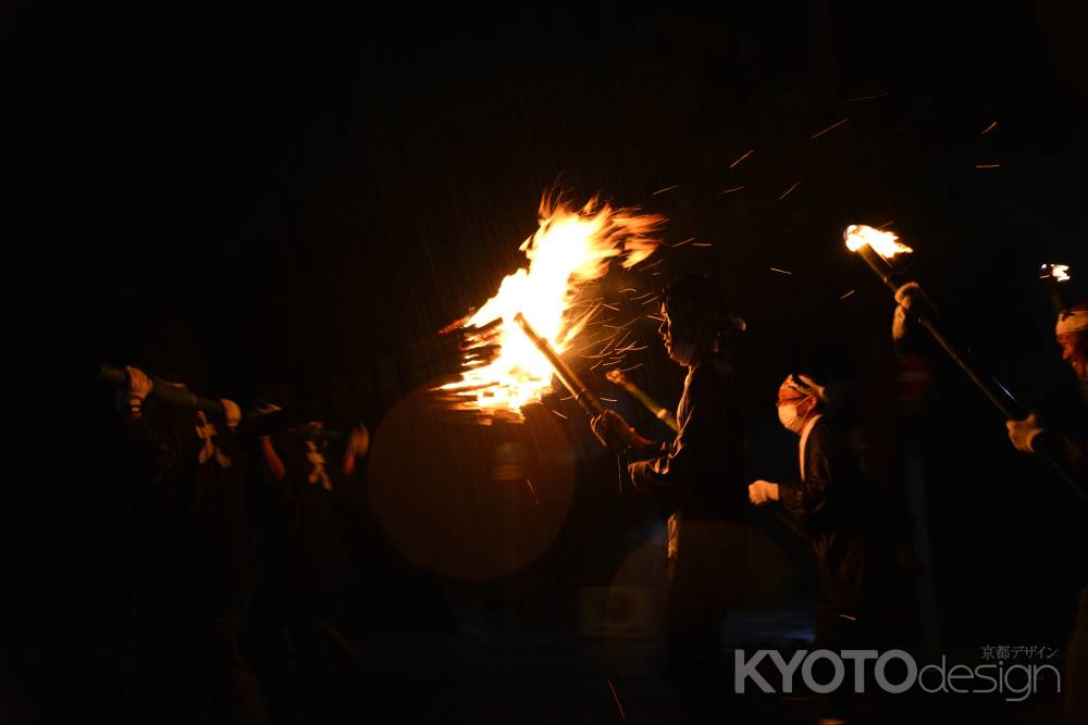 左大文字松明行列2022