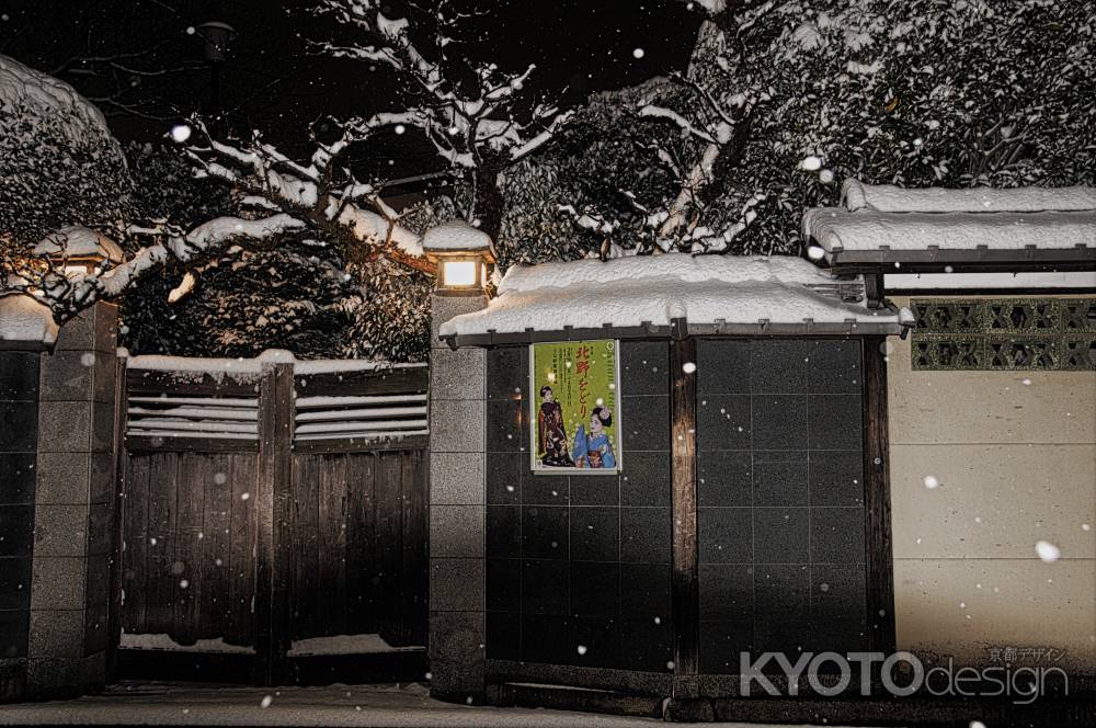 都をどりに雪が降る