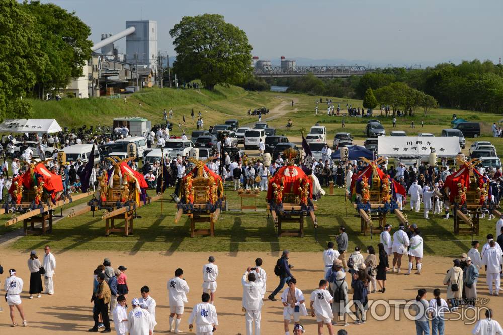 御神輿勢ぞろい