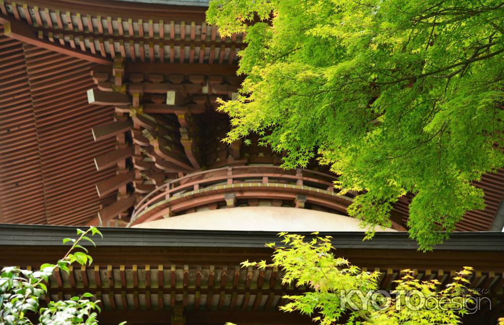 威風堂々　多宝塔