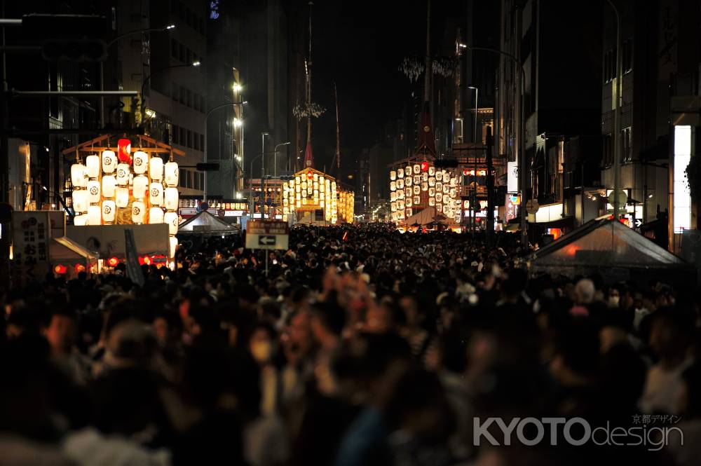 宵山　人の波