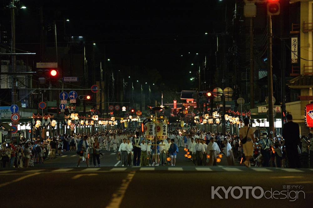 祇園祭　神輿洗式　四条大橋から