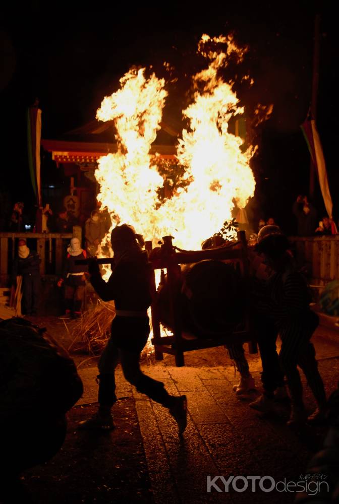 保津の火祭り　赤熊
