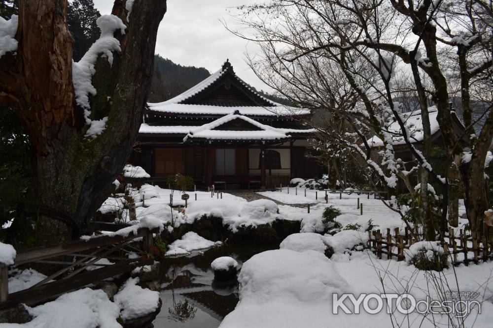 寂光院　雪の庭園