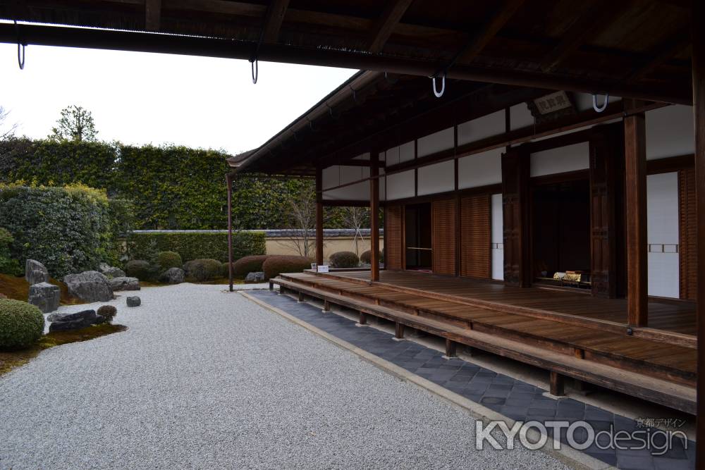 興臨院　方丈と前庭