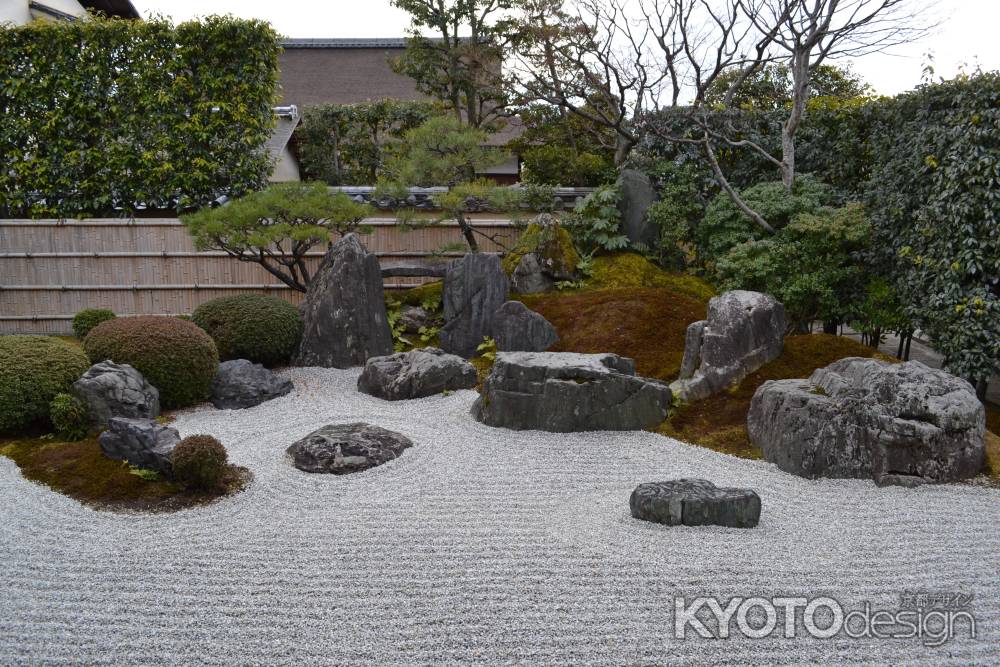 興臨院　庭園の石組