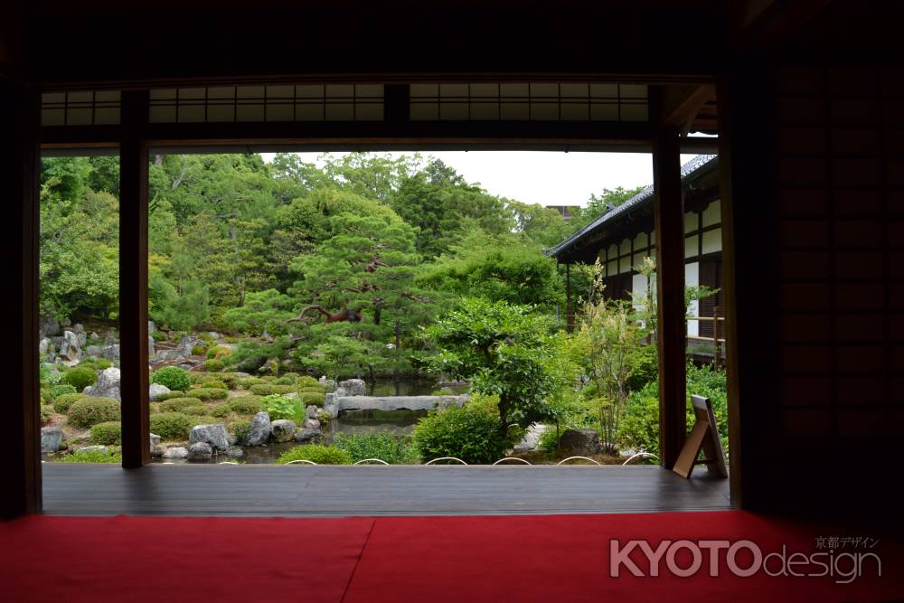 等持院　書院より庭園を望む