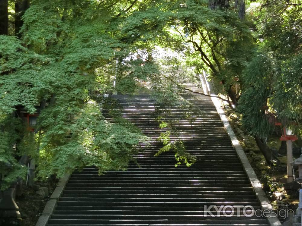 虚空蔵法輪寺 本堂に向かう