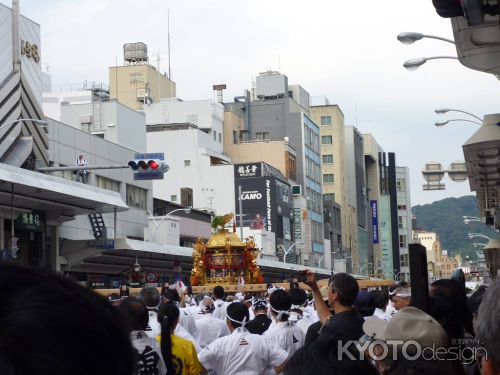 祇園祭　還幸祭中御座