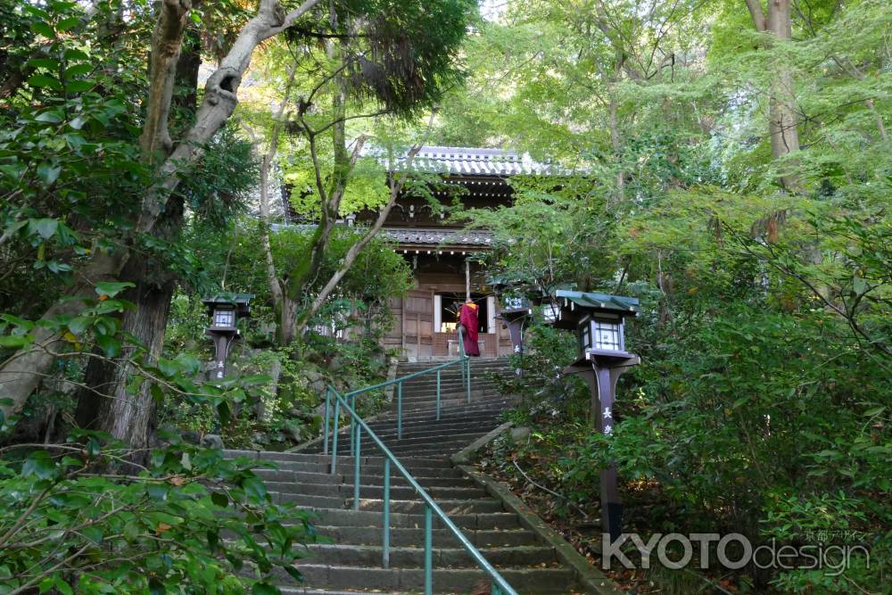 長楽寺 本堂への階段