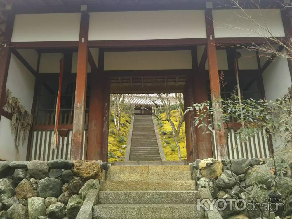 常寂光寺仁王門