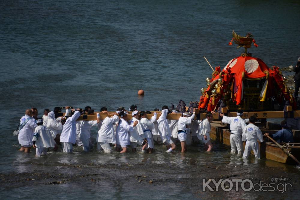 対岸　肩入れ！せーのよいっしょ！