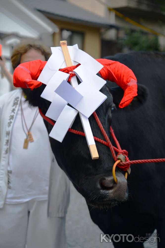 御幣をつけた牛さん