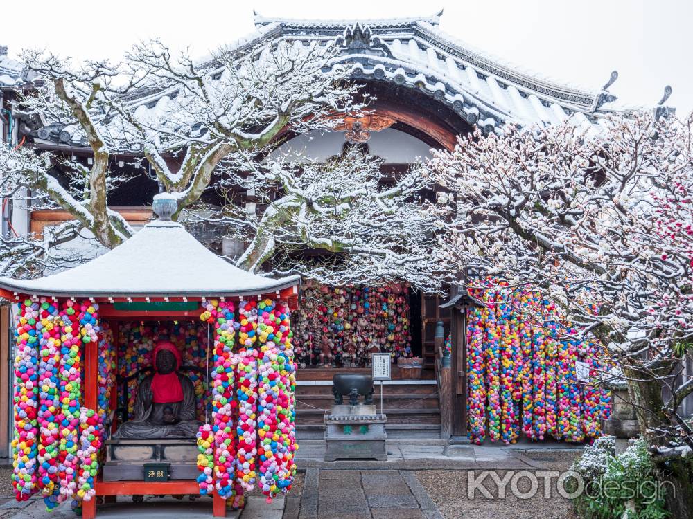 雪積もる八坂庚申堂