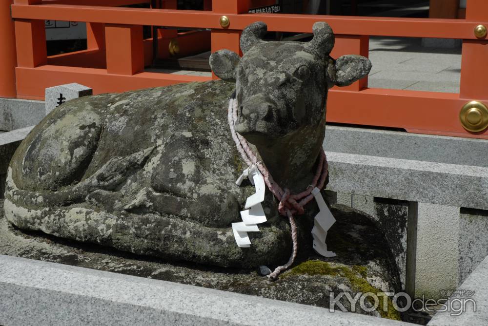 長岡天満宮　牛の像